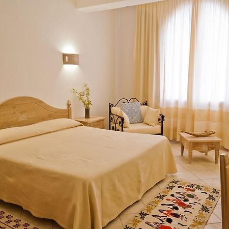 Hotel Libyssonis Porto Torres Δωμάτιο φωτογραφία