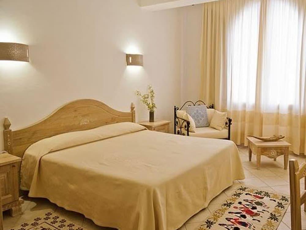 Hotel Libyssonis Porto Torres Εξωτερικό φωτογραφία